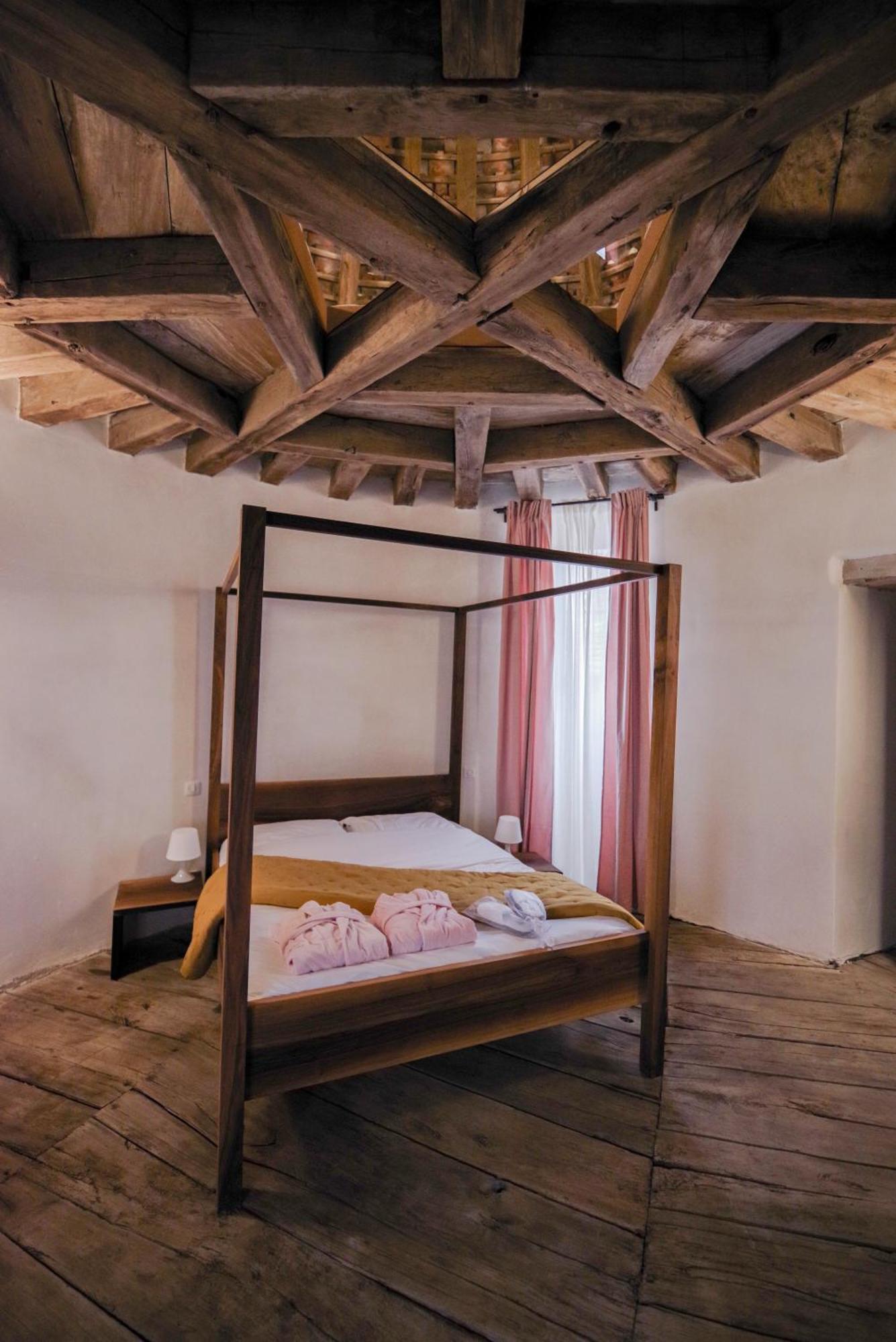 Chateau De Saint Dau Hébergement de vacances